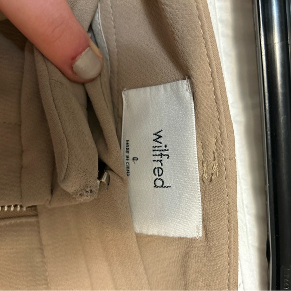 Wilfred Tie Light Tan Dress Pants - Picture 3 of 3